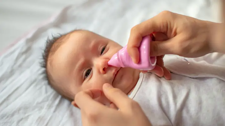 Cách Hút Mũi Cho Trẻ Sơ Sinh Bằng Ống Hút