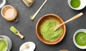 2Cách làm sữa rửa mặt từ bột trà xanh