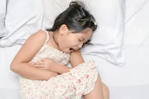 1Vì sao nên tẩy giun định kỳ cho trẻ?