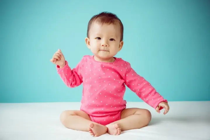 Tóc Chỏm Cho Bé Gái