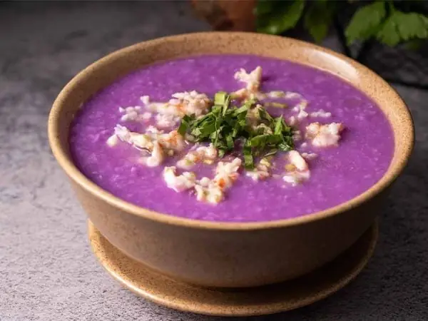 Cháo cua biển nấu với khoai mỡ