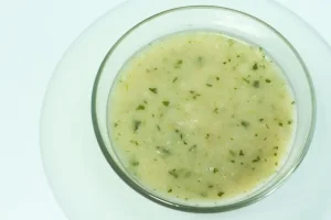 1Cháo tim gà cho bé với mồng tơi