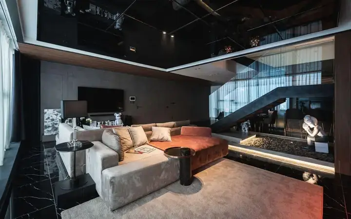 Phong Cách & Hình Ảnh: Đa Dạng Và Luôn Thay Đổi