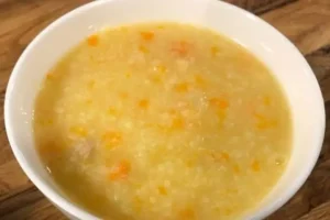 Cháo cà rốt cho bé ăn dặm