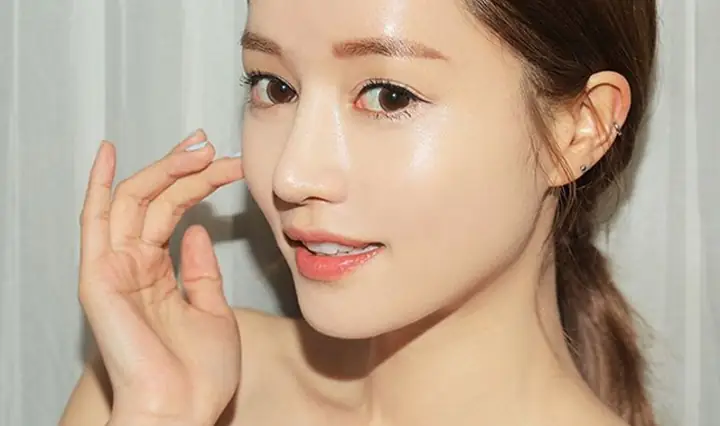 1Xài serum không dùng kem dưỡng ẩm được không? 1Xài serum không dùng kem dưỡng ẩm được không?