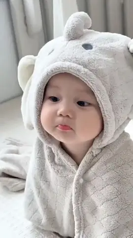 1Hình nền em bé trai dễ thương