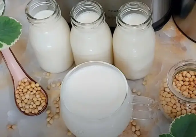 Nấu Sữa Đậu Nành Bằng Máy Làm Sữa Hạt
