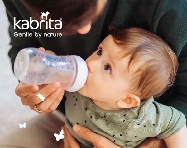 Để Một Người Khác Cho Bé Bú Bình Để Một Người Khác Cho Bé Bú Bình