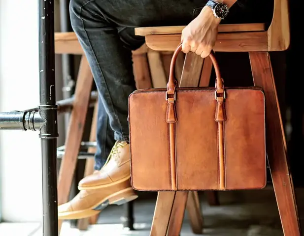 Cặp Sách Và Ví Cầm Tay Cặp Sách Và Ví Cầm Tay