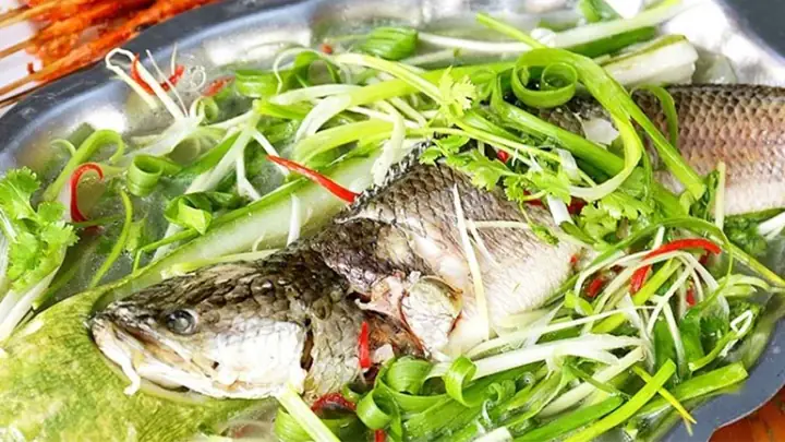 Cá lóc hấp hành