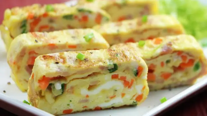 Món ngon cho bé 2 tuổi: Trứng cuộn