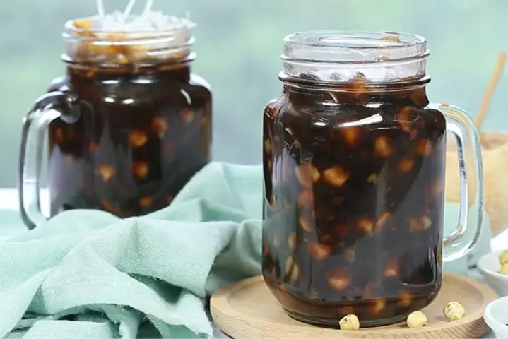 3Cách nấu chè đậu đen nước cốt dừa với hạt sen