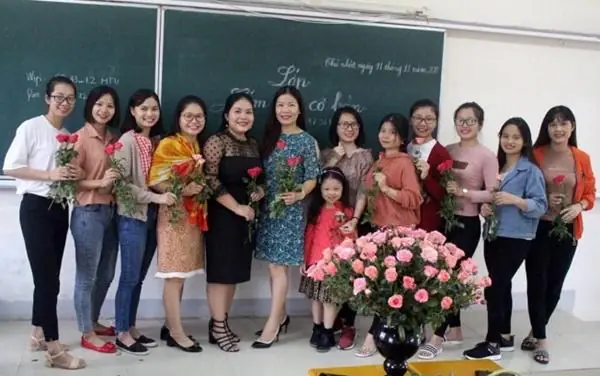 Lớp Học Cắm Hoa Nghệ Thuật Chào Mừng Kỷ Niệm Ngày Nhà Giáo Việt Nam 20/11