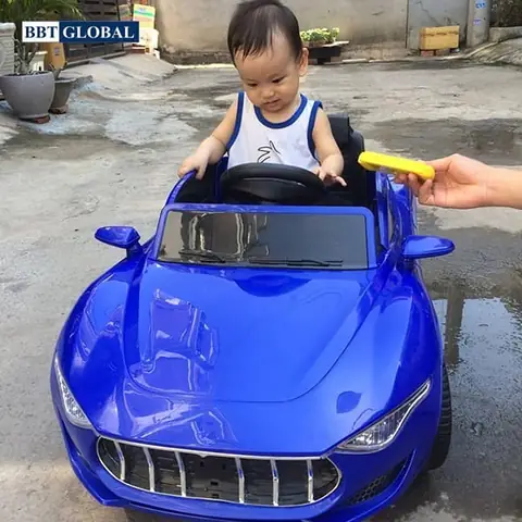 Xe Ô Tô Điện Trẻ Em Dáng Maserati Bbt-5599 - Siêu Xe Cho Bé 1 Tuổi