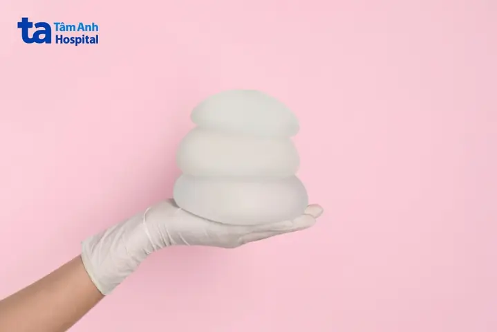 Túi Ngực Trơn Và Nhám: Túi Ngực Trơn Và Nhám: