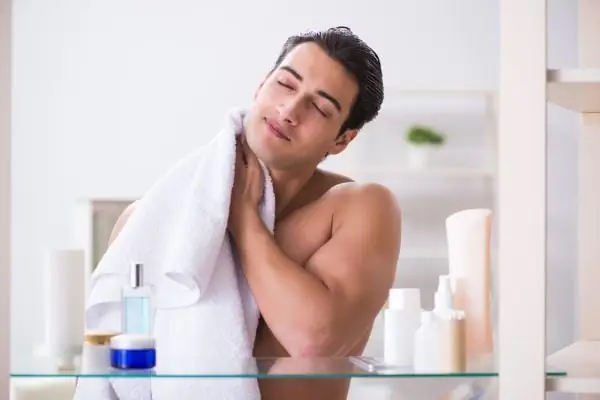 Nam Giới Tuổi Dậy Thì Có Nên Dùng Dung Dịch Vệ Sinh Hay Không? Nam Giới Tuổi Dậy Thì Có Nên Dùng Dung Dịch Vệ Sinh Hay Không?