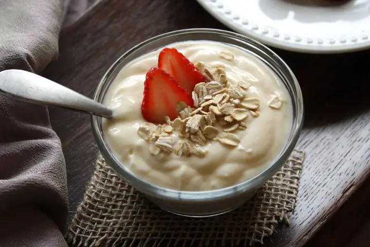 Sữa Chua Không Đường Với Yến Mạch