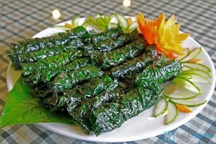 Phụ Nữ Có Cần Kiêng Hoàn Toàn Lá Lốt Sau Sinh?