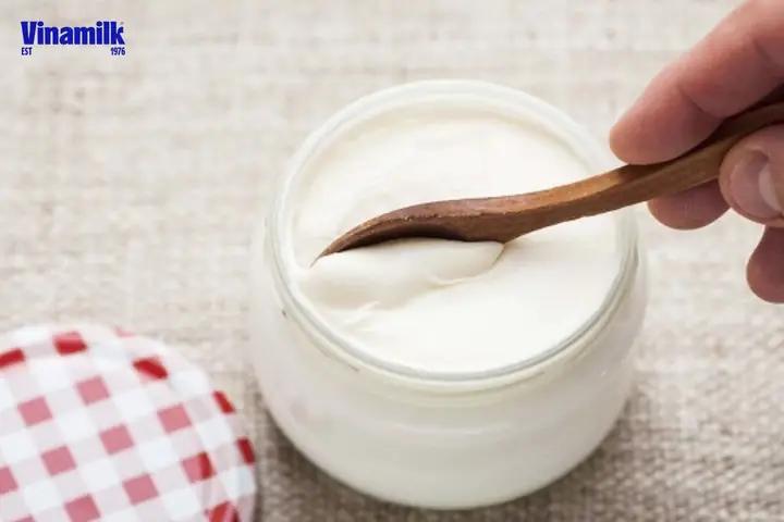 Không Ăn Quá 2 Hộp/ngày