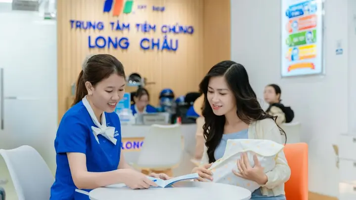 Bảng Giá Tiêm Chủng Cho Bé Từ 0 - 24 Tháng Tại Tiêm Chủng Long Châu