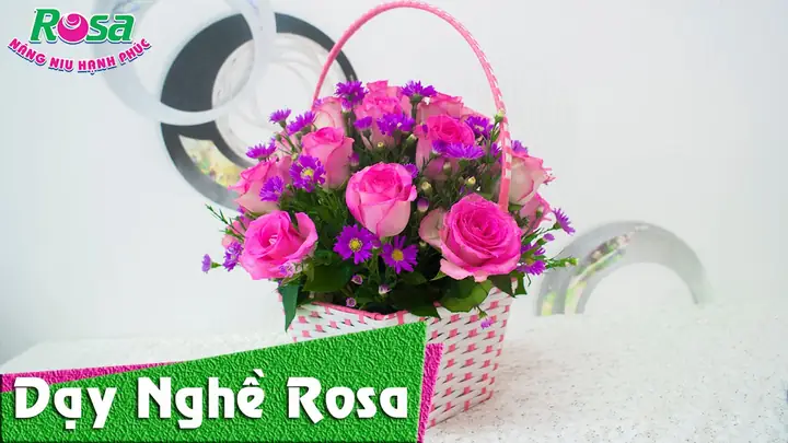 Các Bước Cắm Hoa Hồng Vào Giỏ Một Cách Chuyên Nghiệp? Các Bước Cắm Hoa Hồng Vào Giỏ Một Cách Chuyên Nghiệp?