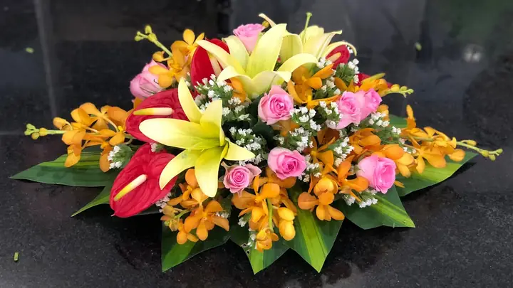 Các Bước Cắm Hoa Hồng Vào Giỏ Một Cách Chuyên Nghiệp? Các Bước Cắm Hoa Hồng Vào Giỏ Một Cách Chuyên Nghiệp?