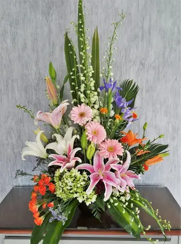 Các Bước Cắm Hoa Hồng Vào Giỏ Một Cách Chuyên Nghiệp? Các Bước Cắm Hoa Hồng Vào Giỏ Một Cách Chuyên Nghiệp?