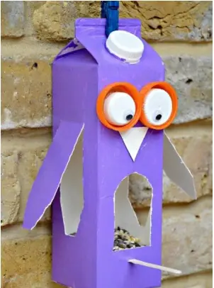 Cach-lam-ngoi-nha-bang-hop-sua-cho-cac-chu-chim