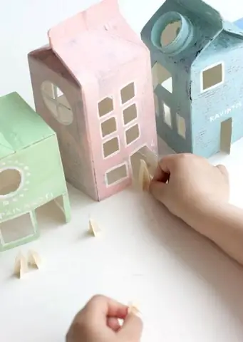 Cach-lam-ngoi-nha-bang-hop-sua-cho-be-nha-tang