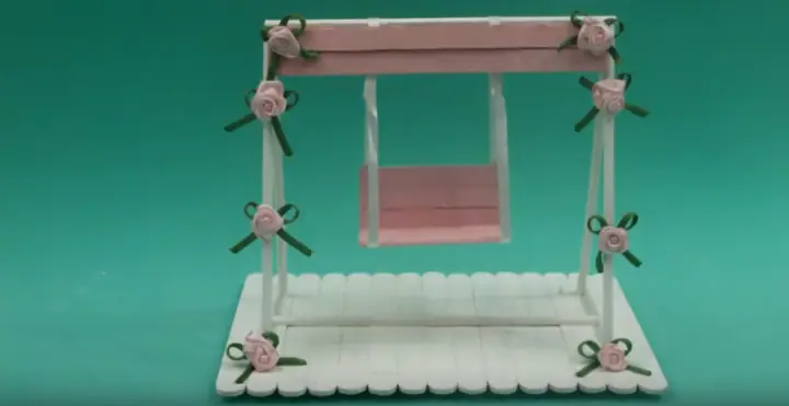 Cách Làm Xích Đu Xinh Xắn Bằng Que Kem