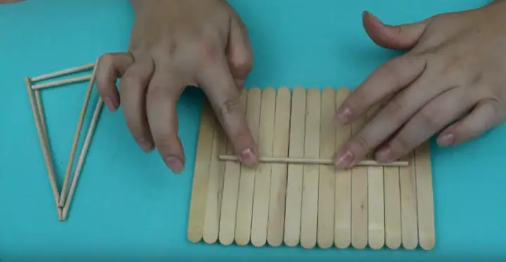 Cách Làm Xích Đu Xinh Xắn Bằng Que Kem