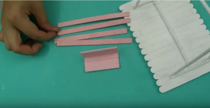 Cách Làm Xích Đu Xinh Xắn Bằng Que Kem