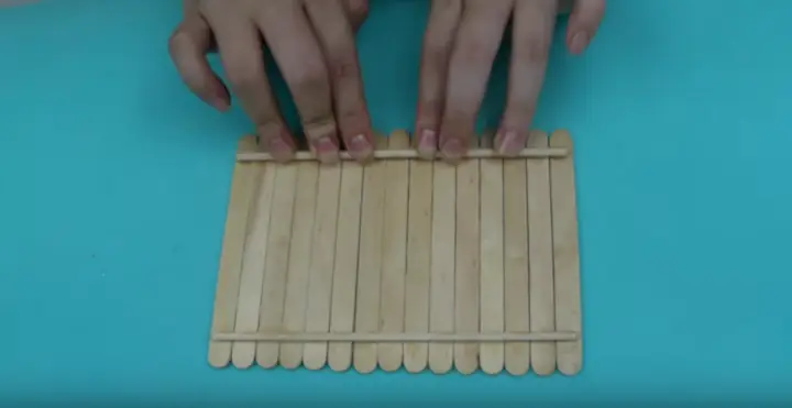 Cách Làm Xích Đu Xinh Xắn Bằng Que Kem