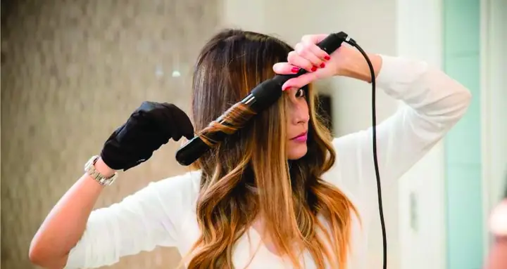 2cách Uốn Tóc Bằng Máy Uốn Đơn Giản Tại Nhà 2cách Uốn Tóc Bằng Máy Uốn Đơn Giản Tại Nhà