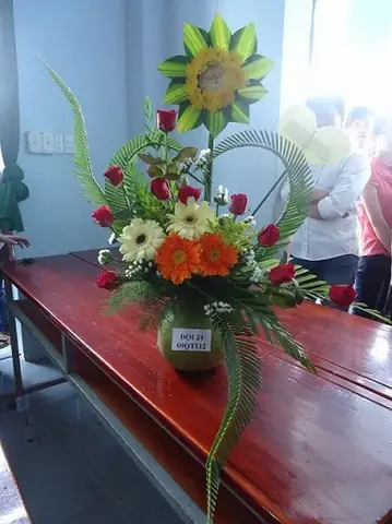 Mẫu Cắm Hoa Ý Nghĩa Cho Ngày Nhà Giáo Việt Nam 20.11