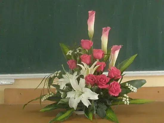 Mẫu Cắm Hoa Ý Nghĩa Cho Ngày Nhà Giáo Việt Nam 20.11