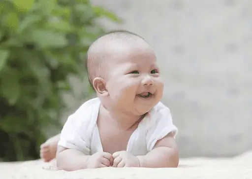 Cắt Tóc Máu Có Làm Tóc Mới Dày Và Mọc Nhanh Hơn Không?