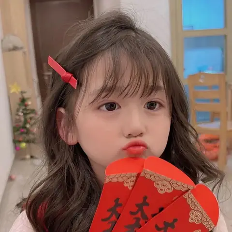 Kiểu Tóc Gợn Sóng Đơn Giản