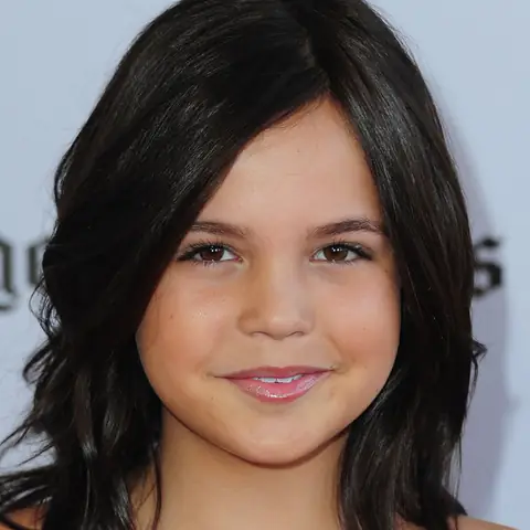 Kiểu Tóc Ngắn Nhiều Lớp Cho Bé Gái