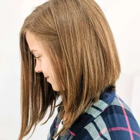 Cắt Tóc Ngắn Không Đối Xứng Cho Bé Gái Nhà Bạn