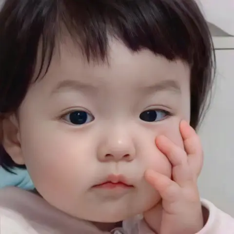 Tóc Ngắn Mái Ngố