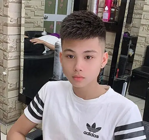 Các Bước Tiên Tiến Và Chăm Sóc Tóc Cần Thiết Để Giữ Cho Mái Tóc Của Trẻ Em Nam Luôn Đẹp Và Khỏe Mạnh?