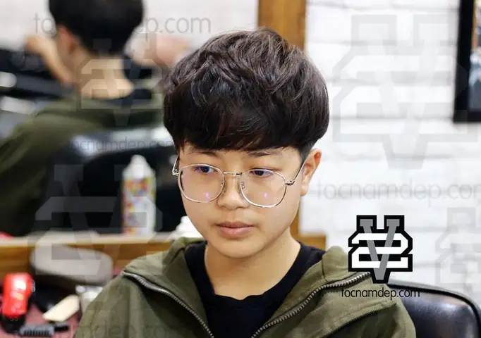 Các Bước Tiên Tiến Và Chăm Sóc Tóc Cần Thiết Để Giữ Cho Mái Tóc Của Trẻ Em Nam Luôn Đẹp Và Khỏe Mạnh?