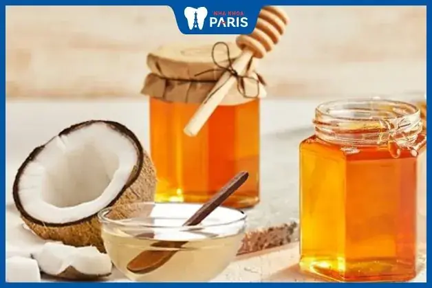 Chữa Nhiệt Lưỡi Bằng Mật Ong Trộn Với Dầu Dừa
