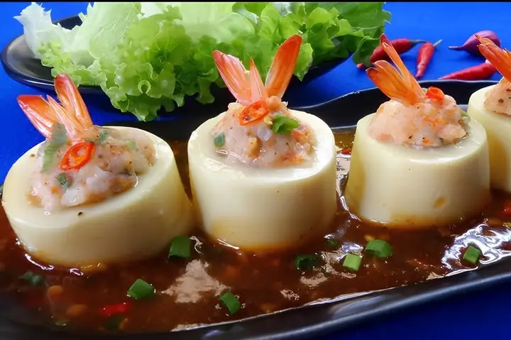 10. Đậu Hũ Non Hấp Tôm Thịt