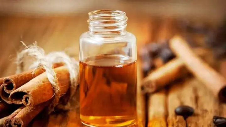 7mặt Nạ Từ Dầu Dừa Và Quế Kích Thích Mọc Tóc 7mặt Nạ Từ Dầu Dừa Và Quế Kích Thích Mọc Tóc