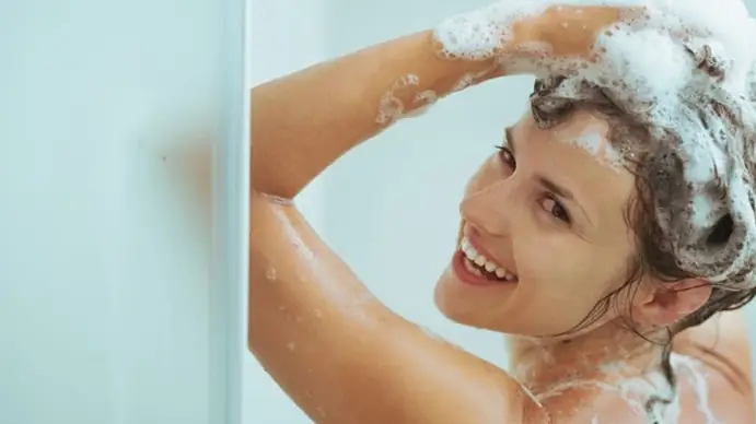 Gội Đầu Buổi Sáng Có Nên Không? Những Lưu Ý Khi Gội Đầu Gội Đầu Buổi Sáng Có Nên Không? Những Lưu Ý Khi Gội Đầu