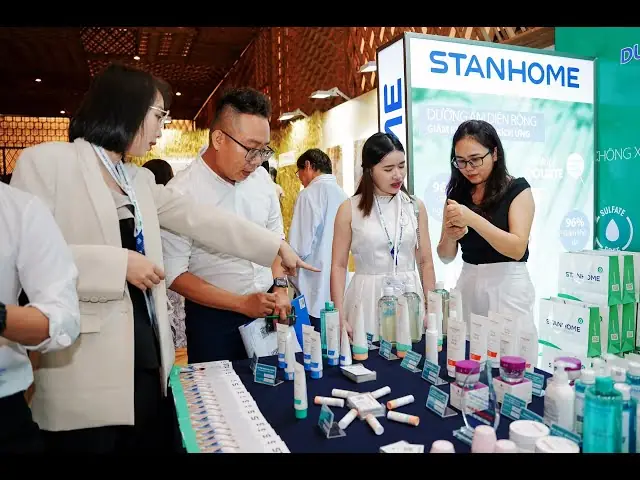 Kem Chống Nắng Dưỡng Ẩm Cho Da Khô