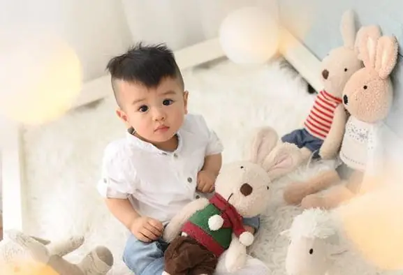 Kiểu Tóc Cho Bé Trai 1-2 Tuổi Kiểu Tóc Cho Bé Trai 1-2 Tuổi