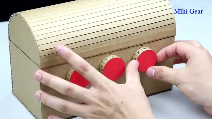 Đồ Chơi Bằng Bìa Giấy